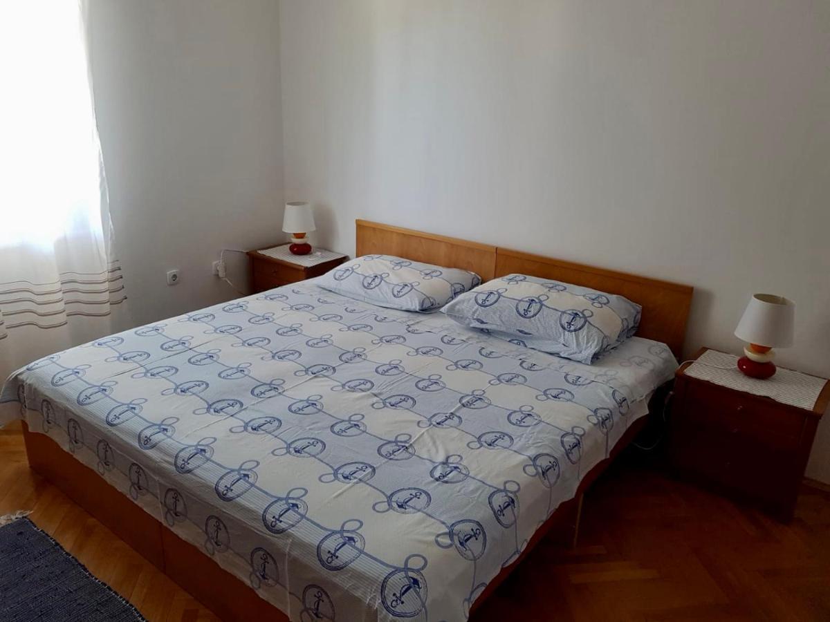 Apartmani Luka Zrnovo Εξωτερικό φωτογραφία
