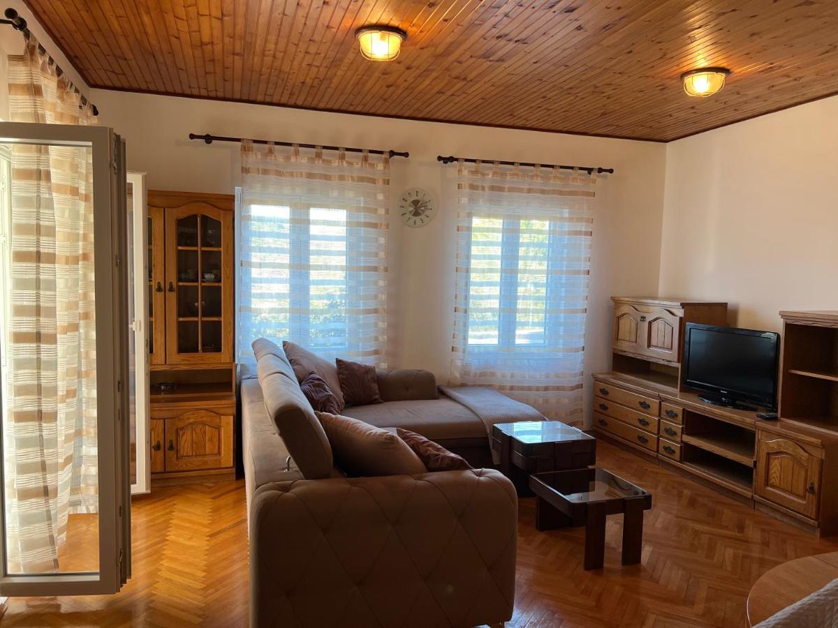 Apartmani Luka Zrnovo Εξωτερικό φωτογραφία